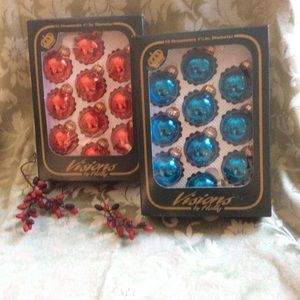 Set of 2 Boxed condition 🎄 Christmas Ornament EUC